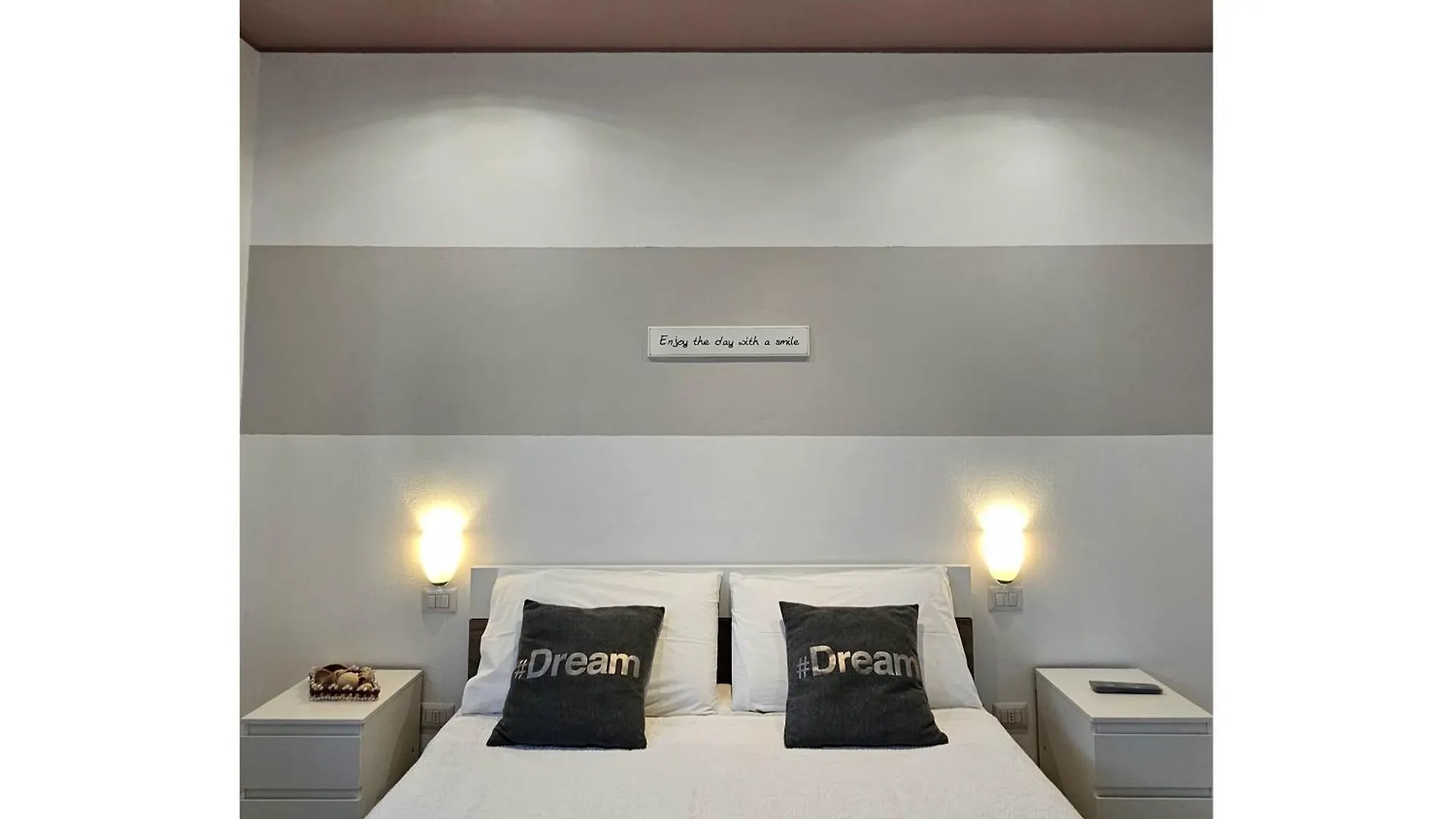 The Dreamers Cardano Al Campo Bed & Breakfast